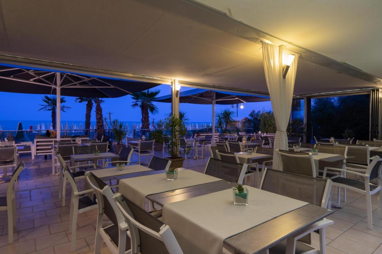 Hotel Delaville Frontemare Lido di Jesolo Exterior foto